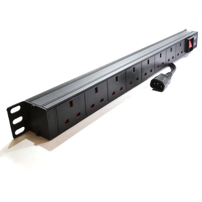 Wire Technologies PDU<br>2m, 1U, UK 3 PIN to C13 x 8